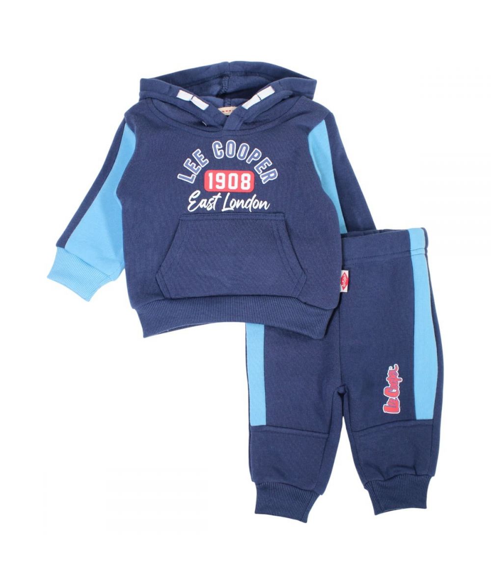 Jogging Lee Cooper